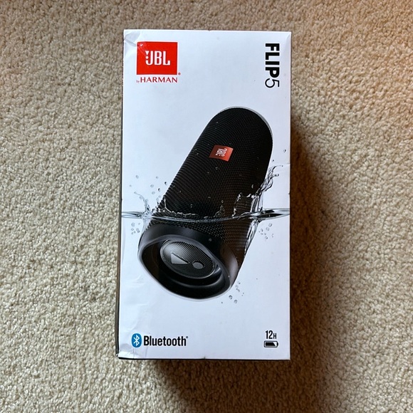 BRAND NEW BLUETOOTH SPEAKER